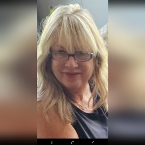 Meet your Posher, Penny - Picture 1 of 2